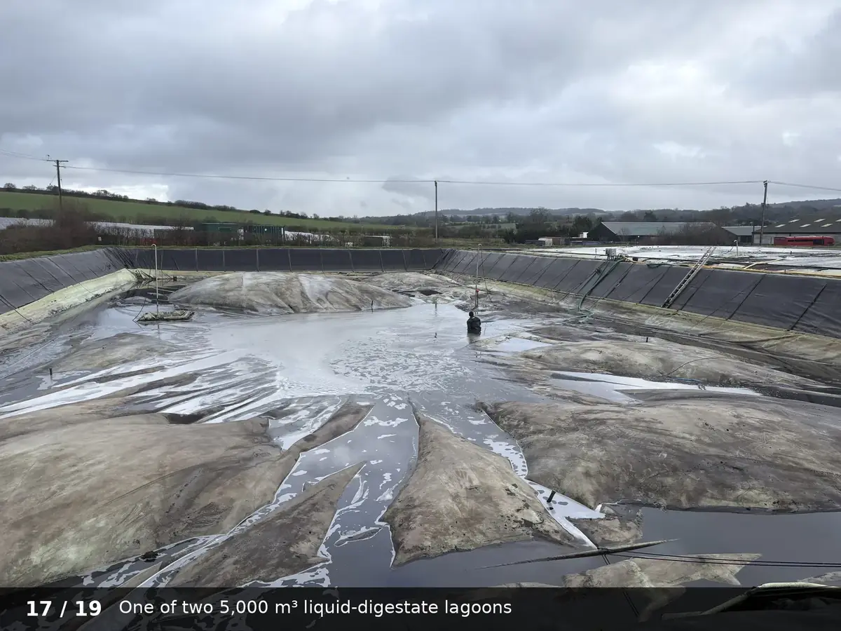 Liquid lagoon